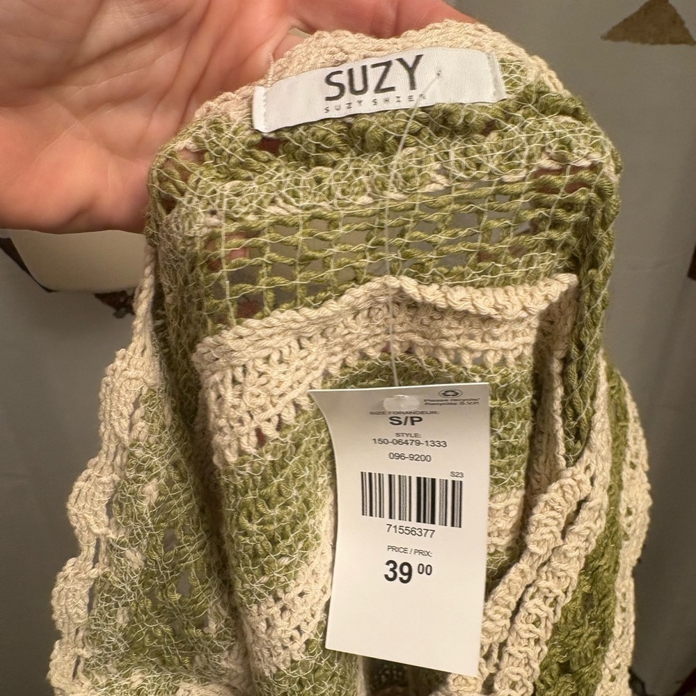 New small Green and Cream Crochet Tank Top - Picture 4 of 7